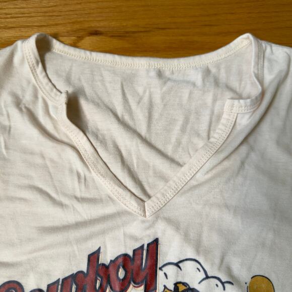 Cowboy Rodeo Shirt L Horse Cactus Cream V-Neck Tee - Picture 3 of 8